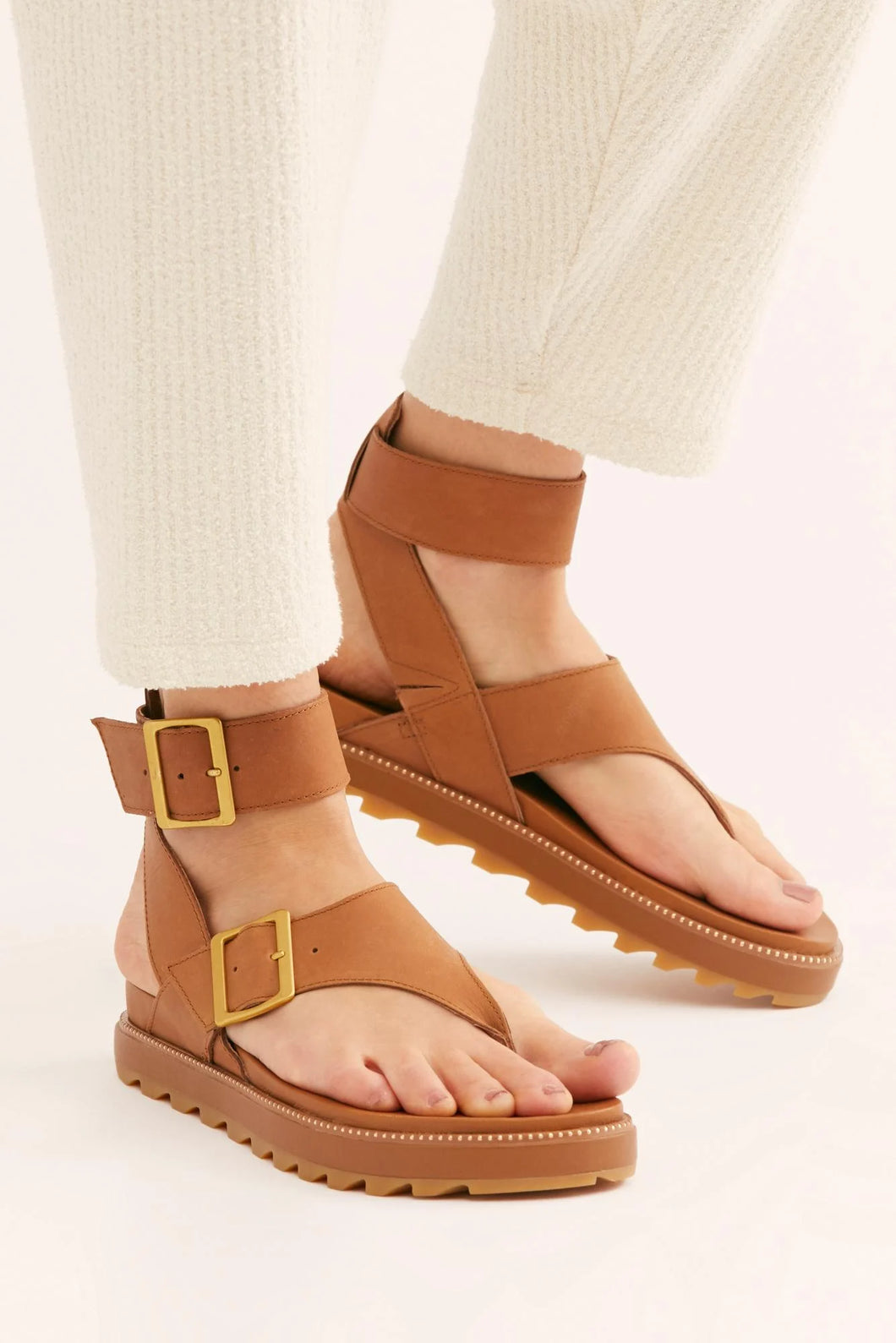 Sorel Roaming T-Strap Camel Brown Sandals